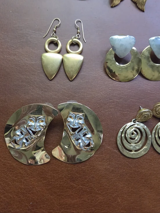 Vintage Lot Bundle Hammered Gold Chunky Earrings - Picture 6 of 10